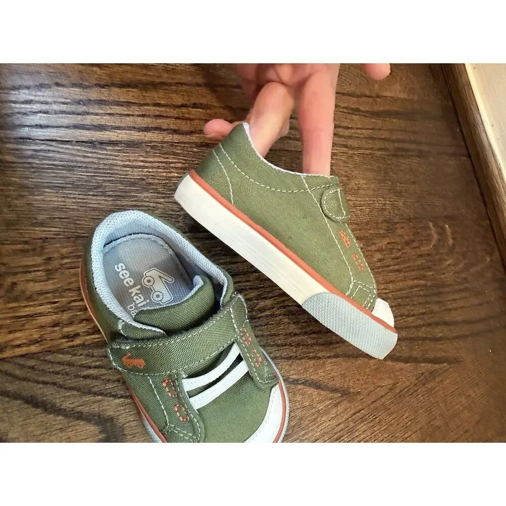 See Kai Run Alex Olive Green Sneaker Little Kids Sz 5c NEW